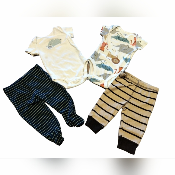 BOGO: Baby 0-3M Clothing Bundle - Picture 1 of 4